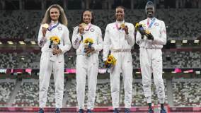 Velocistas dos EUA conquistaram ouro no revezamento 4x400m