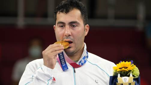 Sajad Ganjzadeh, do Irã, venceu no karatê kumite masculino (+75kg)