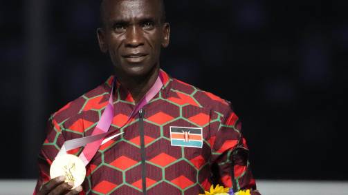 Eliud Kipchoge, do Quênia, medalhista de ouro na maratona masculina