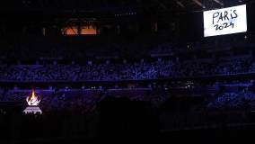 Telão do Estádio Olímpico de Tóquio exibe a chamada para os Jogos de 2024