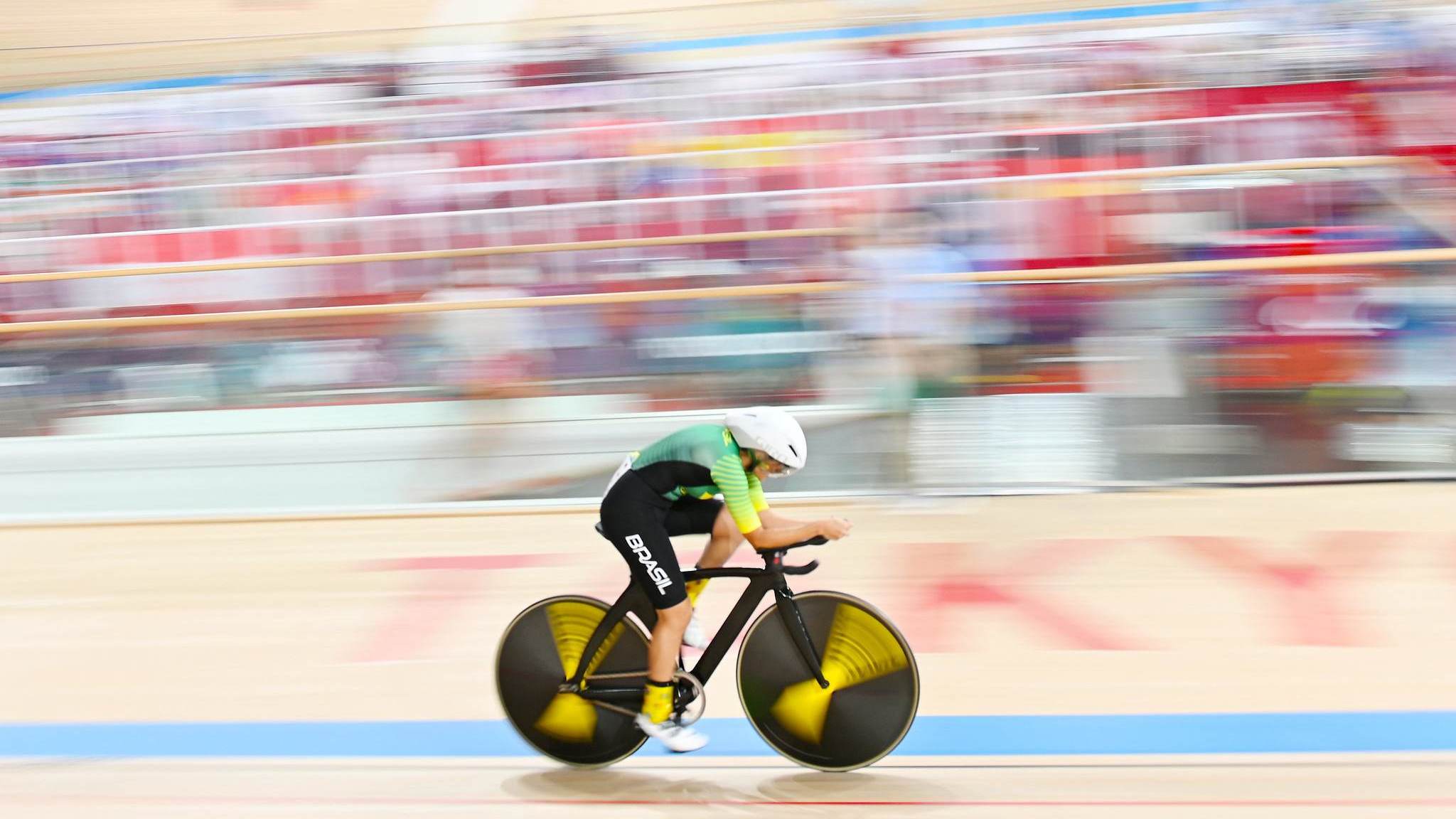Ana Raquel Lins durante prova de perseguição individual de 3.000 m da classe C5 / JB Benavent - 25.ago.2021/CBC
