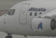 Companhia aérea Alitalia suspende venda de passagens e será fechada