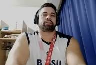 Paralimpíadas: ‘Treinei na garagem de casa durante a pandemia’, diz medalhista na esgrima