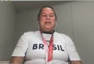 Esporte paralímpico me ajudou a reviver, diz Beth Gomes, campeã no lançamento de disco