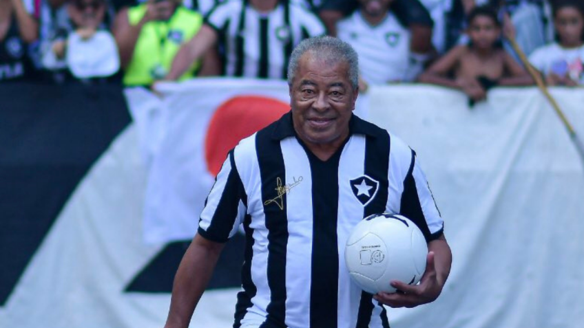 Ex-jogador do Botafogo é internado com Covid-19 / Reprodução/Twitter Botafogo