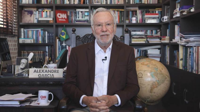 O jornalista Alexandre Garcia no quadro Liberdade de Opinião - Reprodução/CNN Brasil (21.ago.2021)