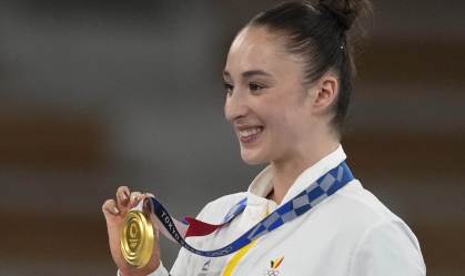 Campeã olímpica em Tóquio se aposenta aos 25 anos; veja o motivo