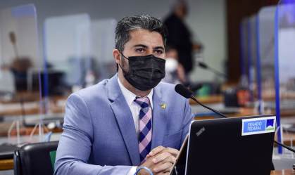 Relatório de Renan acusa inocentes e protege aliados, diz Marcos Rogério