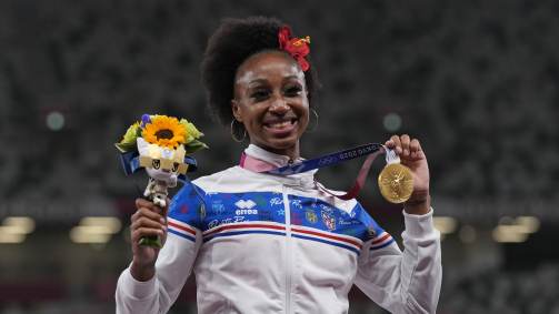 Porto-riquenha Jasmine Camacho-Quinn ficou com ouro nos 100m com barreiras