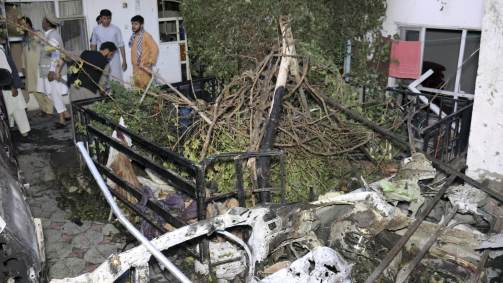 Veículo destruído em Cabul em ataque com drone dos EUA a suposto homem-bomba do Estado Islâmico-K