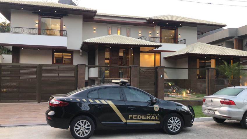 Agentes da PF cumpriram mandados em condomínio de luxo no dia 25 / Isabelle Saleme / CNN Brasil