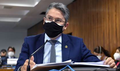 Após deixar o Cidadania, senador Alessandro Vieira anuncia filiação ao PSDB
