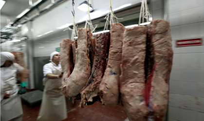 Argentina prorroga por 2 meses restrições à exportação de carne bovina