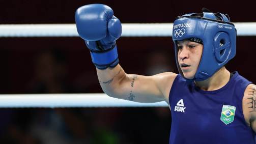 Brasileira conseguiu um feito histórico e o melhor resultado do país no boxe feminino até aqui