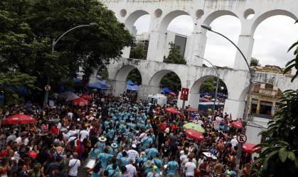 Rio espera decisão da Saúde sobre passaporte da vacina para turistas no carnaval