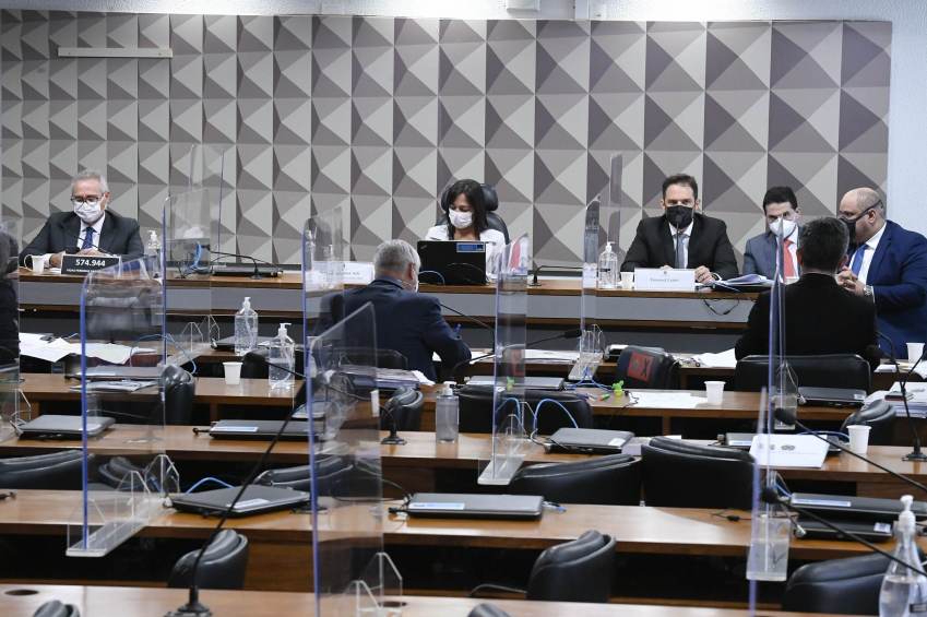Senadores durante trabalhos na CPI da Pandemia / Edilson Rodrigues/Agência Senad