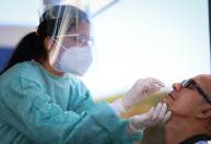 Prefeitos de 2.100 cidades pedem ajuda à Saúde com avanço da Covid e influenza
