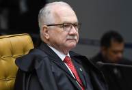 Fachin fala sobre desinformação e segurança em reunião de transição do TSE