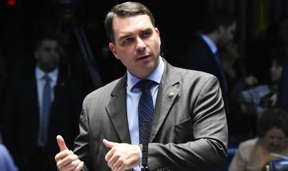 STJ retoma julgamento que pode anular investigação contra Flávio Bolsonaro