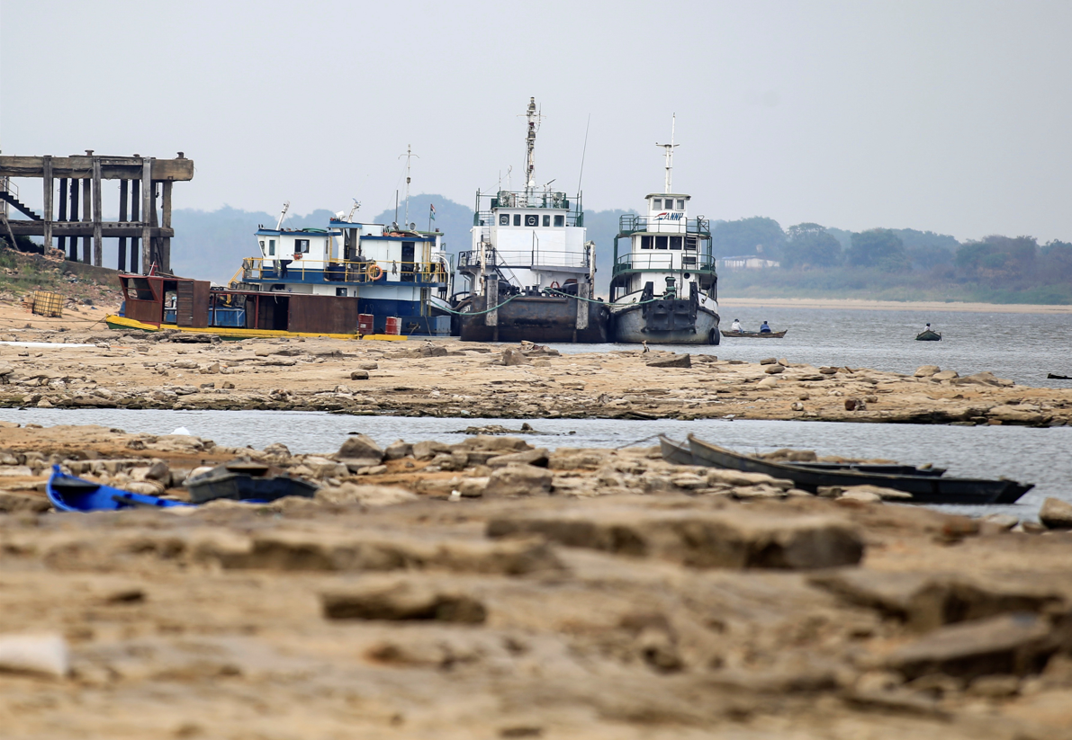 Vista do rio Paraguai na altura de Puerto Pabla em meio à seca