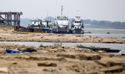 Vista do rio Paraguai na altura de Puerto Pabla em meio à seca