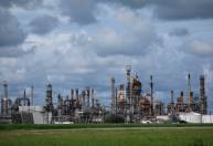 Furacão Ida corta 95% da produção de petróleo do Golfo do México