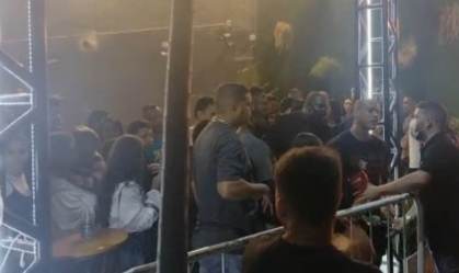 rio bar lotado