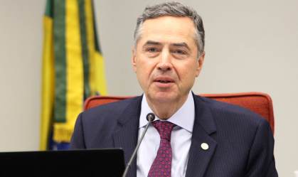 Barroso alerta para "erosão da democracia" em todo o mundo