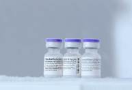 Brasil recebe novo lote e soma 2,2 milhões de doses da Pfizer neste domingo (5)