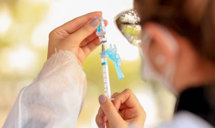Postos da cidade de São Paulo não têm AstraZeneca para segunda dose