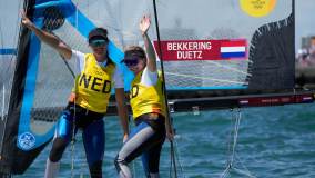 Já o bronze ficou com as holandesas Annemiek Bekkering e Annette Duetz