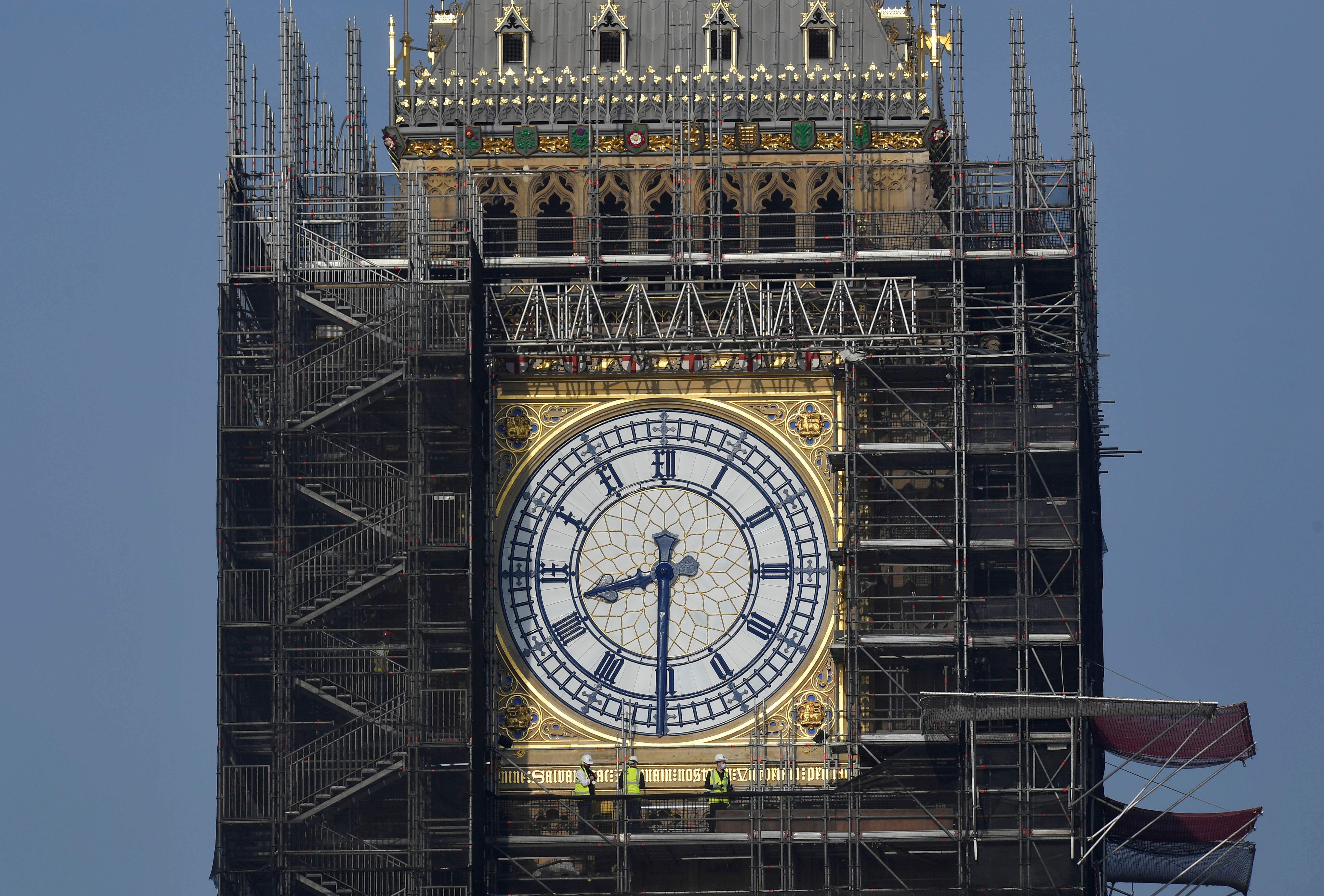 Reforma da torre do Big Ben no Parlamento britânico