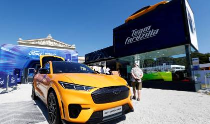 Ford faz parceria com startup de fornecimento de baterias para carros elétricos