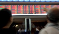 Ações da Azul desabam e chegam a ficar abaixo de R$ 1