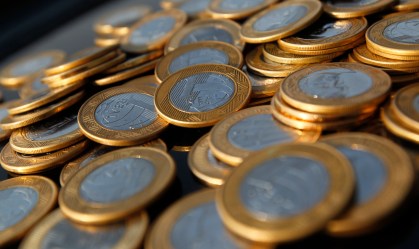 Déficit do Brasil é irrelevante e requer mais disciplina, diz Esteves