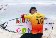 Não é todo dia que você realiza um sonho, diz Medina à CNN após tricampeonato