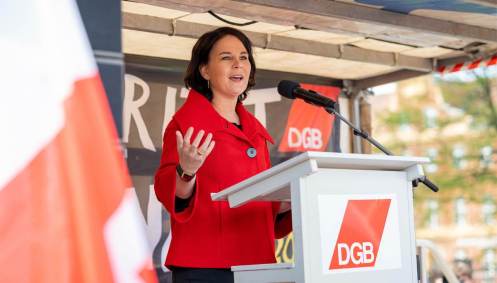 Annalena Baerbock, do Partido Verde, liderou as pesquisas no começo da campanha