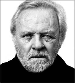 O Ator Anthony Hopkins em retrato em preto e branco