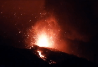 Vulcão nas Ilhas Canárias está ‘ainda mais agressivo’ após semanas de erupção