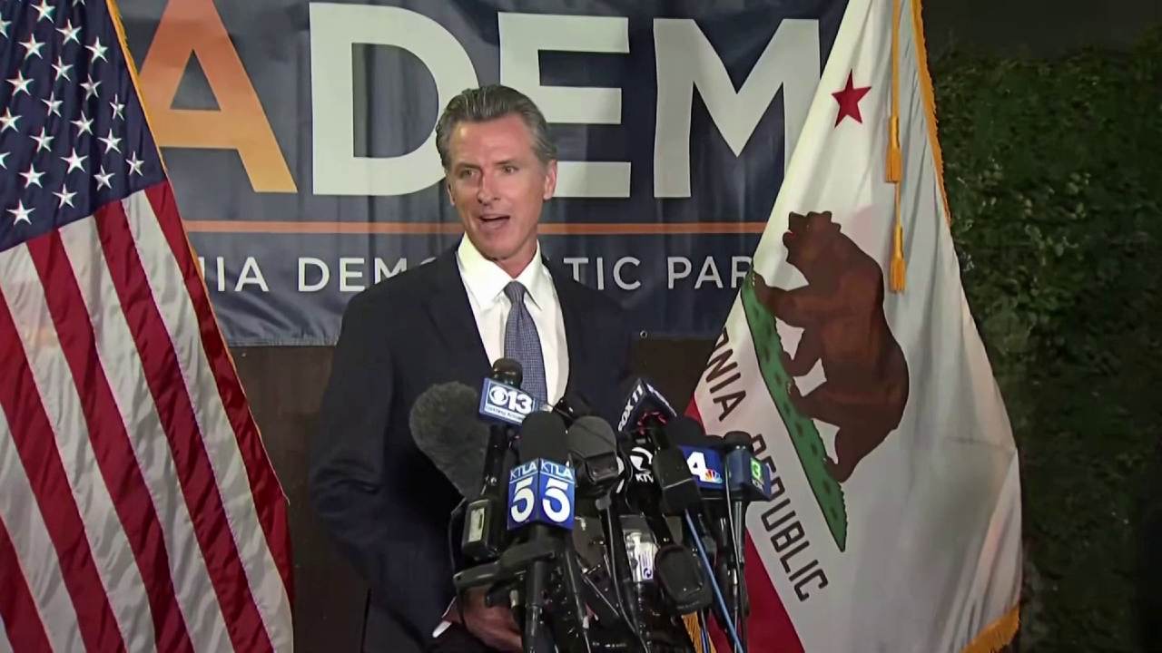 Democrata Gavin Newsom derrotou iniciativa para tirá-lo do governo da Califórnia