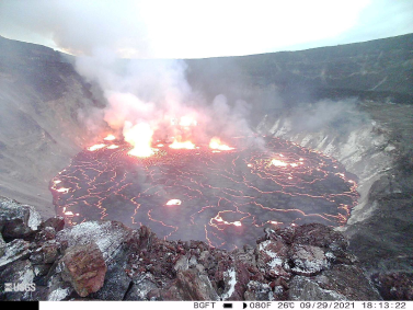 Vista geral da lava na cratera Halema&#039;uma&#039;u do vulcão Kilauea, no Havaí