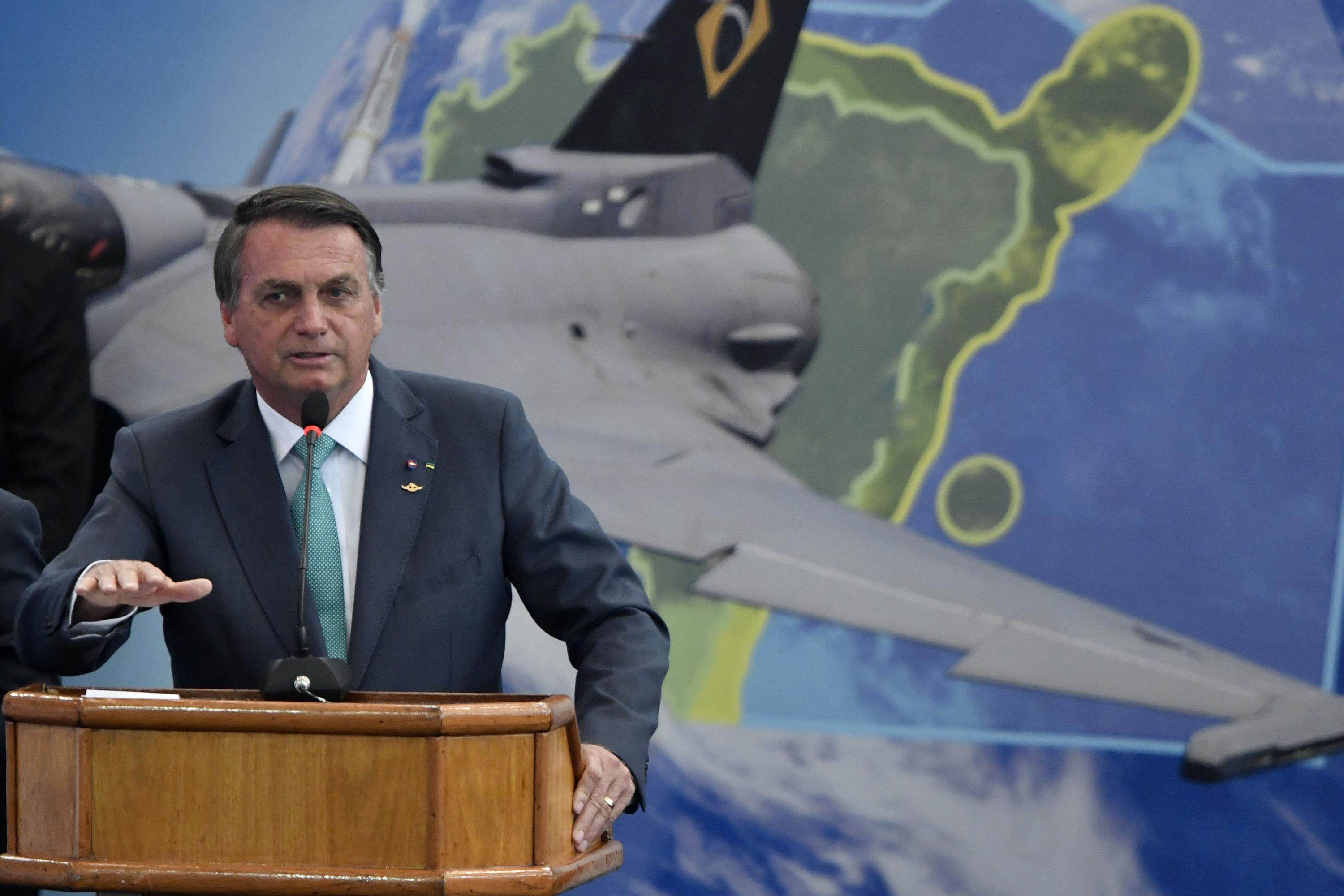 BOLSONARO SOLENIDADE DE ENTREGA DA MEDALHA AO MÉRITO DESPORTIVO MILITAR