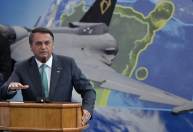 “Se quer paz, se prepare para guerra”, diz Bolsonaro; Barroso fala em “extremismo”