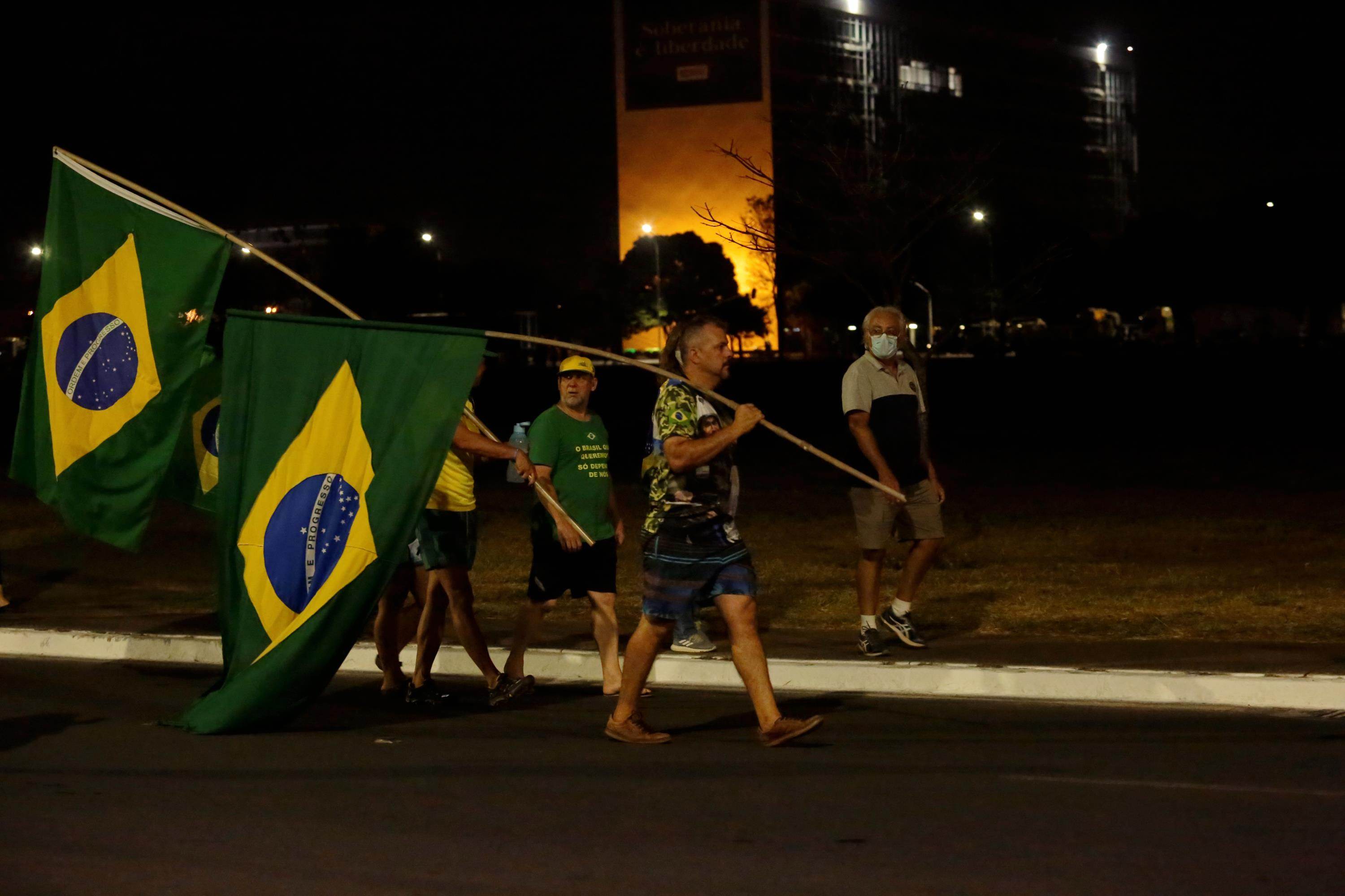CHEGADA DE MANIFESTANTES 7 DE SETEMBRO