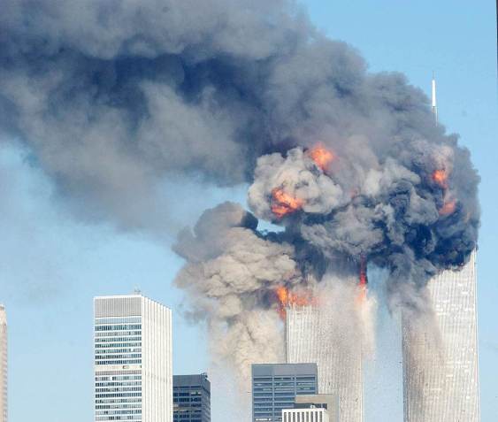 Torres do World Trade Center após ataques / Getty Images