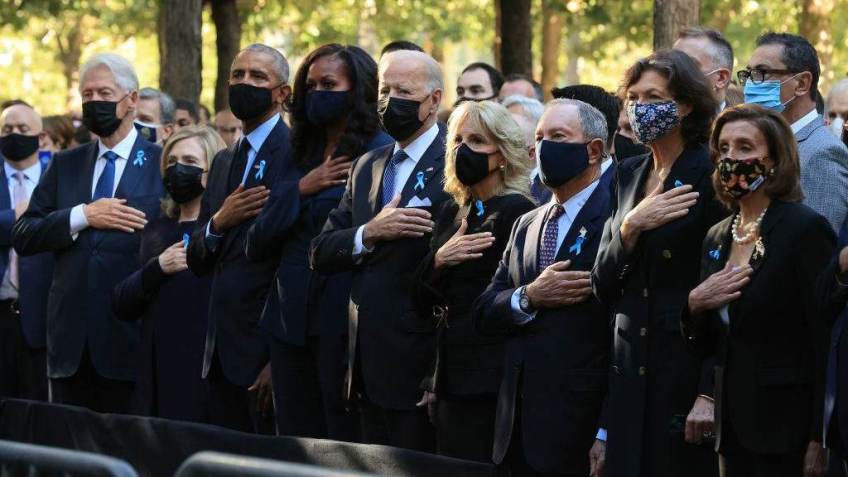 Bill Clinton, Hillary Clinton, Barack Obama, Michelle Obama, Joe Biden e Jill Biden prestam homenagem às vítimas do 11 de Setembro / Chip Somodevilla - 11.set.2021/Getty Images