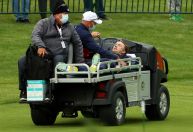 Tom Felton, estrela de Harry Potter, desmaia durante jogo de golfe