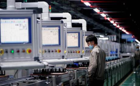 Linha de produção da fabricante de baterias de veículos elétricos Octillion , em Hefei, China.