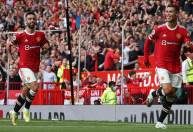 Cristiano Ronaldo marca dois gols e garante vitória em volta ao Manchester United