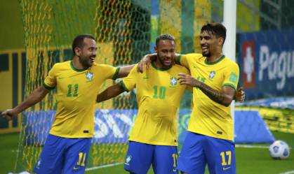 Brasil vence o Peru com facilidade e amplia recorde nas eliminatórias